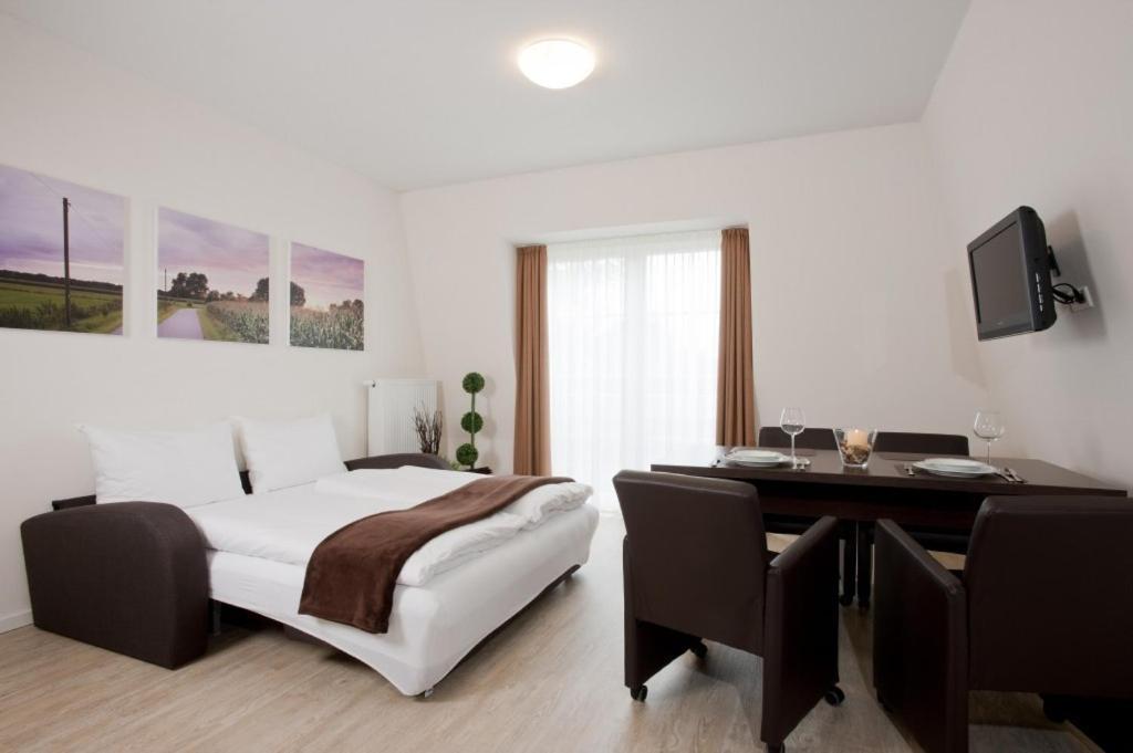 Hotel Meiners Hatten ภายนอก รูปภาพ